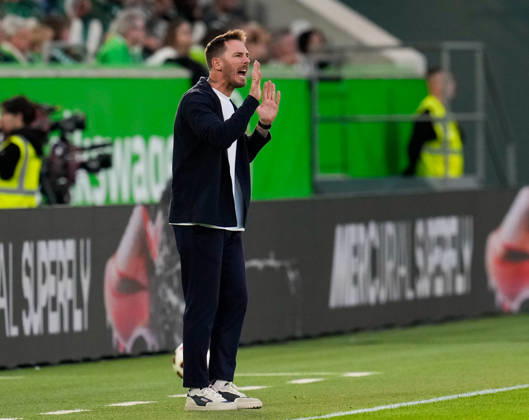 Tobias Strobl (VfL Wolfsburg, Cheftrainer) reagiert. GER, VfL Wolfsburg vs SV Darmstadt 98, 2. Bundesliga, 6. Spieltag, Saison 2026-27, Volkswagen Arena, Wolfsburg, 18.09.2026 DFL REGULATIONS PROHIBIT ANY USE OF PHOTOGRAPHS AS IMAGE SEQUENCES AND OR QUASI-VIDEO VfL Wolfsburg vs SV Darmstadt 98, 2. Bundesliga, 6. Spieltag, Saison 2026-27, 18.09.2026 Wolfsburg Copyright: xEibner-Pressefoto ScottxColemanx EP_SCN