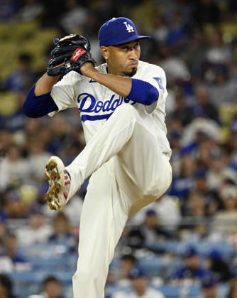 Los Angeles Dodgers closing pitcher Edwin Diaz winds up to deliver in the ninth inning agains the San Francisco Giants at Dodger Stadium in Los Angeles on Friday, September 18, 2026. The Dodgers defeated the Giants 8-2. LAP2026091818 JIMxRUYMEN