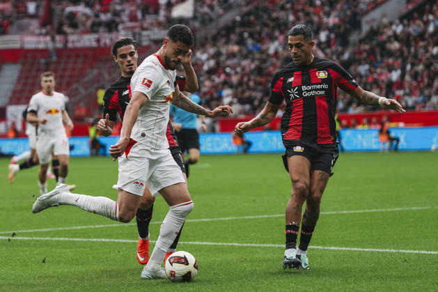 20.09.2026, xjmrgnx, Fussball 1.Bundesliga, Bayer 04 Leverkusen - RB Leipzig v.l. Zweikampf zwischen Miguel Gutierrez (3, Leverkusen), Romulo (40, Leipzig) und Facundo Medina (2, Leverkusen) (DFL DFB REGULATIONS PROHIBIT ANY USE OF PHOTOGRAPHS as IMAGE SEQUENCES and or QUASI-VIDEO) Leverkusen