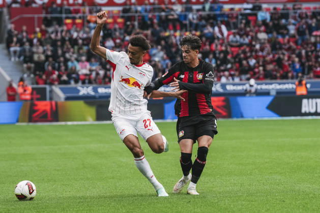 20.09.2026, xjmrgnx, Fussball 1.Bundesliga, Bayer 04 Leverkusen - RB Leipzig v.l. Zweikampf zwischen Tidiam Gomis (27, Leipzig) und Miguel Gutierrez (3, Leverkusen) (DFL DFB REGULATIONS PROHIBIT ANY USE OF PHOTOGRAPHS as IMAGE SEQUENCES and or QUASI-VIDEO) Leverkusen