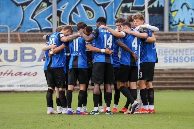 Team SV Waldhof Mannheim Motivation vor dem Spiel Fussball: Testspiel, SV Waldhof Mannheim vs. SV 07 Elversberg am 24.09.2026 in Mannheim (Seppl-Herberger-Stadion), Deutschland Mannheim Seppl-Herberger-Stadion Deutschland Copyright: xFranzxReindelx