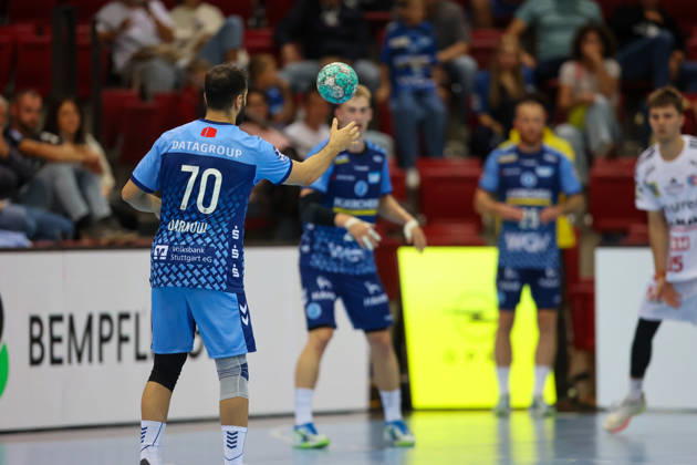 Mohamed Darmoul (TVB Stuttgart, 70) spielt einen Pass GER, TVB Stuttgart vs. HC Erlangen, Handball, DHB-Pokal, 2. Spieltag, Spielzeit 2026 2027, 24.09.2026 GER, TVB Stuttgart vs. HC Erlangen, Handball, DHB-Pokal, 2. Spieltag, Spielzeit 2026 2027, 24.09.2026 Stuttgart Copyright: xEibner-Pressefoto SoerenxHerwegx EP_SHG