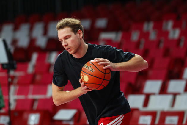 Rokas Jokubaitis (FC Bayern Basketball, 31) mit Ball beim Aufwaermen, GER, FC Bayern Basketball vs. Alba Berlin, Basketball, easycredit Basketball Bundesliga, 23.Spieltag, Saison 2026 2027, 26.09.2026, GER, FC Bayern Basketball vs. Alba Berlin, Basketball, easycredit Basketball Bundesliga, 23.Spieltag, Saison 2026 2027, 26.09.2026 Muenchen Copyright: xEibner-Pressefoto JennixMaulx EP_JML