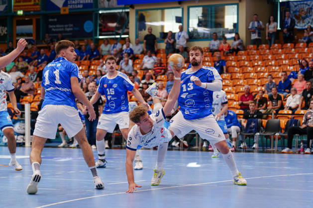 2. Handball-Bundesliga - 5. Spieltag: Dessau-Roßlauer HV 06 - 1. VfL Potsdam Florian Budde (1. VfL Potsdam, 2) beim Wurf am 26.09.2026 in der Anhalt-Arena, Dessau-Roßlau (Sachsen-Anhalt) Dessau-Roßlau Anhalt-Arena Sachsen-Anhalt Deutschland