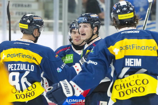 01 10 2026, Quinto, Gottardo Arena, NL: HC Ambrì-Piotta v SCL Tigers: 43 Tim Muggli (Ambri) celebrate his goal Quinto Gottardo Arena Ticino Switzerland Copyright: xJustPictures.ch JarixPestelaccix jp-en-JaPe-JP6_JAr_NL_HCAP_SCL_01Ott2026_000107