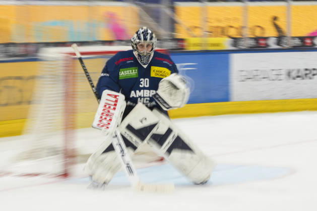 01 10 2026, Quinto, Gottardo Arena, NL: HC Ambrì-Piotta v SCL Tigers: 30 goalkeeper Philip Wuthrich (Ambri) Quinto Gottardo Arena Ticino Switzerland Copyright: xJustPictures.ch JarixPestelaccix jp-en-JaPe-JP6_JAr_NL_HCAP_SCL_01Ott2026_000143