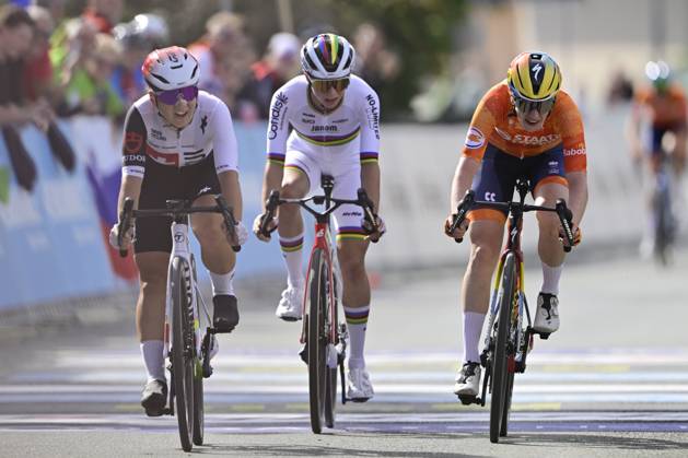 UEC 2026 Road European Championships Ljubljana 02 10 2026 SENCUR, SLOVENIA - OCTOBER 02 : Winter Mara (SUI) wins the sprint, second place for Vinke Nienke (NED), third place for Chladonova Viktoria (SVK) during the Women U23 cycling road race at the 2026 UEC Road European Championships. An UCI Continental Championships cycling race of 88,4 km with start and finsih in Sencur on October 2, 2026 in Sencur, Slovenia, 02 10 2026 Sencur Slovenia Copyright: xJanxDexMeuleneirx