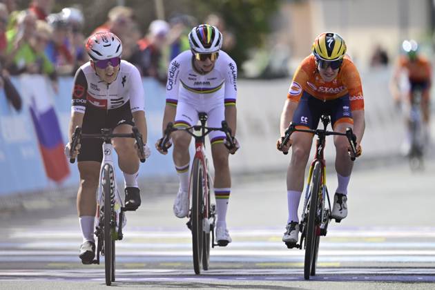 UEC 2026 Road European Championships Ljubljana 02 10 2026 SENCUR, SLOVENIA - OCTOBER 02 : Winter Mara (SUI) wins the sprint, second place for Vinke Nienke (NED), third place for Chladonova Viktoria (SVK) during the Women U23 cycling road race at the 2026 UEC Road European Championships. An UCI Continental Championships cycling race of 88,4 km with start and finsih in Sencur on October 2, 2026 in Sencur, Slovenia, 02 10 2026 Sencur Slovenia Copyright: xJanxDexMeuleneirx