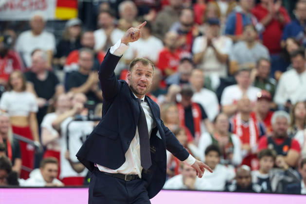 Anton Gavel (FC Bayern Basketball, Chef-Trainer) gestikuliert, Gesten, Gestik, Mimik, Emotionen, GER, FC Bayern Basketball vs. Partizan Mozzart Bet Belgrad, Basketball, Euroleague, 3. Spieltag, Saison 2026 2027, 02.10.2026, GER, FC Bayern Basketball vs. Partizan Mozzart Bet Belgrad, Basketball, Euroleague, 3. Spieltag, Saison 2026 2027, 02.10.2026 Muenchen Copyright: xEibner-Pressefoto JennixMaulx EP_JML