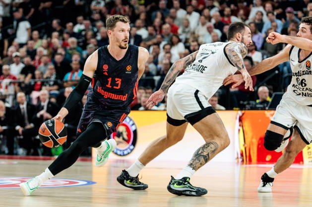 MUNICH, GERMANY - OCTOBER 02: Andreas Andi Obst (FC Bayern Muenchen, 13) controls the ball during the Turkish Airlines EuroLeague match between FC Bayern Muenchen vs. Partizan Mozzart Bet Belgrade at SAP Garden on round 3 of Turkish Airlines EuroLeague on October 02, 2026 in Munich, Germany. Bavaria Germany Copyright: xSteffiexWunderlx