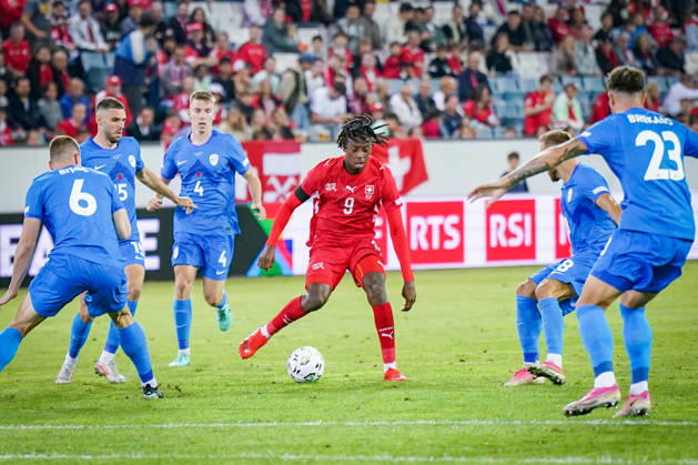 Fussball UEFA Nations League 2026 - 2027, 3. Spieltag - Schweiz vs Slowenien - Thermoplan Arena (Luzern): Johan Manzambi (Schweiz, 9) am Ball Copyright: xJOERANxSTEINSIEKx