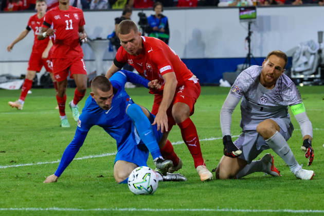 LUCERNE, SWITZERLAND - OCTOBER 03: Nico Elvedi (4 Switzerland) during the UEFA Nations League match between Switzerland and Slovenia at thermoplan arena on October 3, 2026 in Lucerne, Switzerland. Copyright: xUrsxOttigerx xSPPx Sportspressphoto_SPR245059
