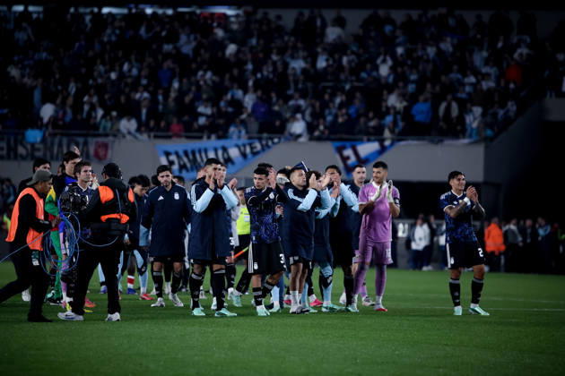 October 3, 2026, Buenos Aires, Buenos Aires, Argentina: Argentina team celebrates the victory after the match between Argentina and Burkina Faso at Monumental Stadium, in Buenos Aires, Argentina International Friendly, Länderspiel, Nationalmannschaft Match  - ZUMAt163 20261003_zsp_t163_017 Copyright: xRobertoxTuerox