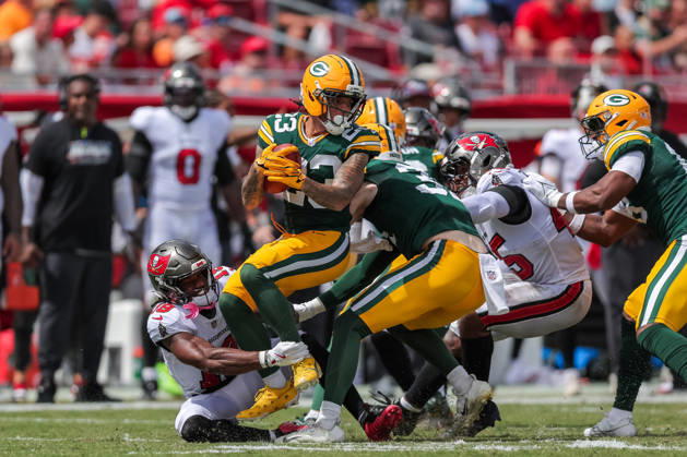 Oct 4, 2026; Tampa, FL, USA; Green Bay Packers wide receiver Skyy Moore (23) spins while returning a kickoff during the NFL, American Football Herren, USA game between the Green Bay Packers and Tampa Bay Buccaneers at Raymond James Stadium. Mandatory Credit: Taylor McFee-Cal Media NFL 2026: Packers Vs Buccaneers OCT 04 - ZUMAc04_ 20261004_zma_c04_067 Copyright: xTaylorxMcfeex