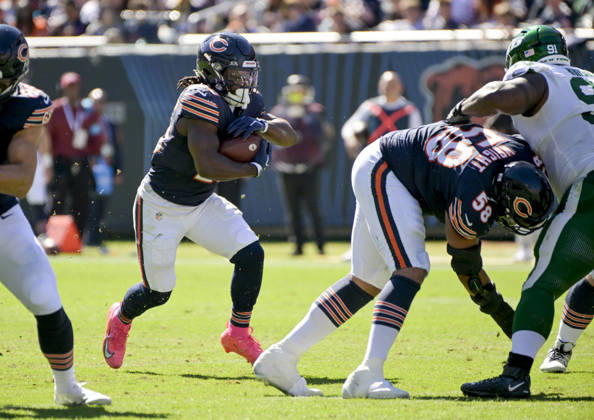 Chicago Bears running back Kyle Monangai (25) runs the ball against the New York Jets at Soldier Field in Chicago on Sunday, October 4, 2026. CHI20261004140 MARKxBLACK
