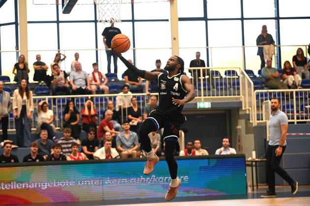 Quashawn Tyrese Lane 3. Spieltag BARMER 2. Basketball Bundesliga Pro A ETB Miners Rheinstars Köln 04.10.2026 Quashawn Tyrese Lane (ETB Miners), 3. Spieltag in der BARMER 2. Basketball Bundesliga Pro A, ETB Miners gegen RheinStars Köln. Endstand 86:91 in der Sporthalle am Hallo am 04.10.2026 vor 946 Zuschauern.