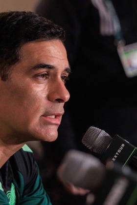 October 5, 2026, Los Angeles, California, USA: Head coach, Rafael Marquez of Mexico during a press conference, PK, Pressekonferenz on Monday, October 5, 2026 at BMO Stadium, in Los Angeles, California in preparation for an International Friendly, Länderspiel, Nationalmannschaft match against Chile on Tuesday October 6, 2026 at the Los Angeles Memorial Coliseum. JAVIER ROJAS PI Los Angeles USA - ZUMAp124 20261005_zaa_p124_010 Copyright: xJavierxRojasx