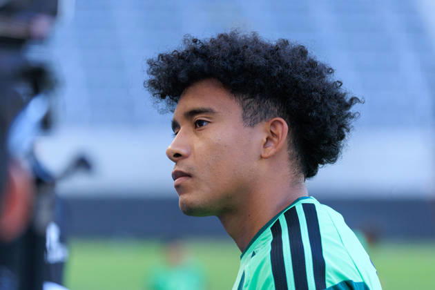October 5, 2026, Los Angeles, California, USA: Isaias Violante 26 of Mexico during a practice on Monday, October 5, 2026 at BMO Stadium, in Los Angeles, California in preparation for an International Friendly, Länderspiel, Nationalmannschaft match against Chile on Tuesday October 6, 2026 at the Los Angeles Memorial Coliseum. JAVIER ROJAS PI Los Angeles USA - ZUMAp124 20261005_zaa_p124_037 Copyright: xJavierxRojasx