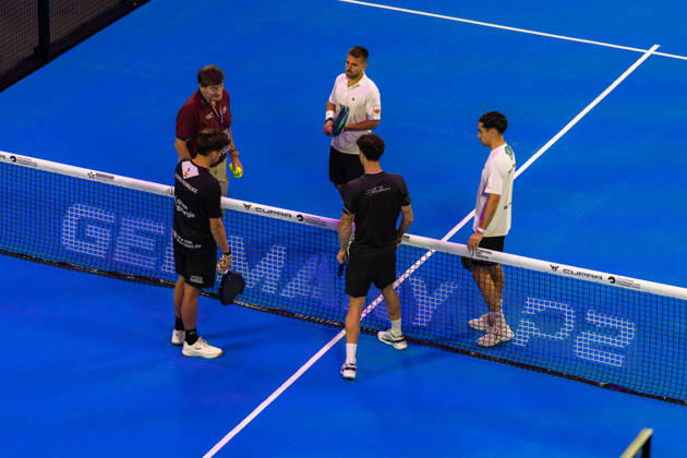 DÜSSELDORF, GERMANY - 6 OCTOBER 2026: Image shows a feature of net with GERMANY P2 with players during CUPRA Germany Premier Padel P2 2026 Day 3 at CASTELLO Düsseldorf on 6 10 2026 in Düsseldorf, Germany. Germany Copyright: xFröhlichxPascalx