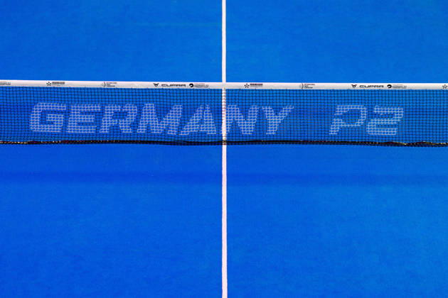DÜSSELDORF, GERMANY - 6 OCTOBER 2026: Image shows a feature of the net with GERMANY P2 during CUPRA Germany Premier Padel P2 2026 Day 3 at CASTELLO Düsseldorf on 6 10 2026 in Düsseldorf, Germany. Germany Copyright: xFröhlichxPascalx
