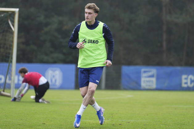 Deutschland: Fussball, Trainingseinheit, 3. Liga, Saison 2026-2027, NVB-Campus, SV Meppen, Dienstag, 06.10.2026, Vormittagstraining: Tony Rölke als Gastspieler beim Meppener Training des Drittligisten Copyright: xLennxLuebbersx