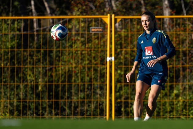 261006 Beata Olsson of the Swedish women s national football team during a training session on October 6, 2026 in Stockholm. Photo: Emma Wallskog BILDBYRAN kod EW EW0714 fotboll football soccer fotball vm-kval kval fifa womens world cup qualifier qualifier träning practice training sverige sweden dam bbeng Copyright: EMMAxWALLSKOG BB261006EW044