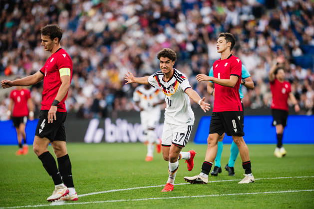 U21, U 21 EM-Qualifikation: Deutschland - Georgien, 06.10.2026 TOR; JUBEL Noah Darvich (Deutschland, 17) zum 1:0 für Deutschland; Fußball, EM-Qualifikation U 21, 10. Spieltag: Deutschland vs. Georgien am 06.10.2026, Bielefeld DFB REGULATIONS PROHIBIT ANY USE OF PHOTOGRAPHS AS IMAGE SEQUENCES AND OR QUASI-VIDEO. Copyright: xBEAUTIFULxSPORTS Tonhäuserx