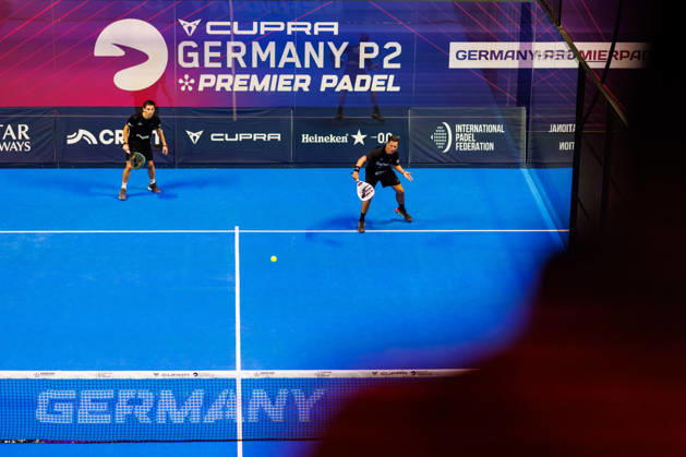 DÜSSELDORF, GERMANY - 6 OCTOBER 2026: Image shows Francisco Navarro (ESP) and Martin Di Nenno (ARG) during CUPRA Germany Premier Padel P2 2026 Day 3 at CASTELLO Düsseldorf on 6 10 2026 in Düsseldorf, Germany. Germany Copyright: xFröhlichxPascalx