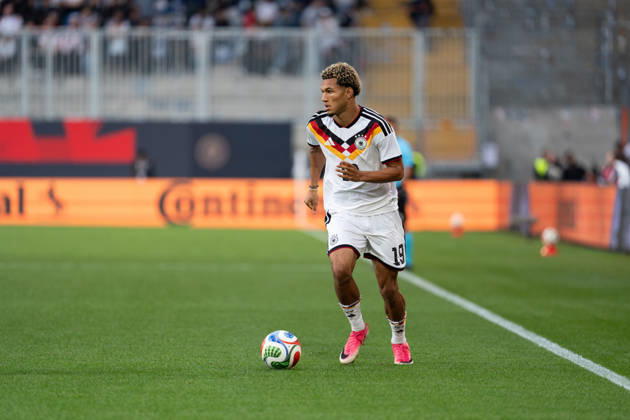 06.10.2026, GER, Deutschland U21, U 21 vs Georgien U21 Paris Brunner (Deutschland U21, 19) Einzelaktion; Ganzkörper Ganzkoerper ; Ball am Fuss; Bielefeld SchücoArena Bielefeld Deutschland Copyright: xnordphotoxGmbHx xChristianxSchulzex