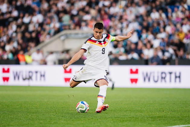 U21, U 21 EM-Qualifikation: Deutschland - Georgien, 06.10.2026 Nicolò Tresoldi (Deutschland, 9) schießt; Fußball, EM-Qualifikation U 21, 10. Spieltag: Deutschland vs. Georgien am 06.10.2026, Bielefeld DFB REGULATIONS PROHIBIT ANY USE OF PHOTOGRAPHS AS IMAGE SEQUENCES AND OR QUASI-VIDEO. Copyright: xBEAUTIFULxSPORTS Tonhäuserx