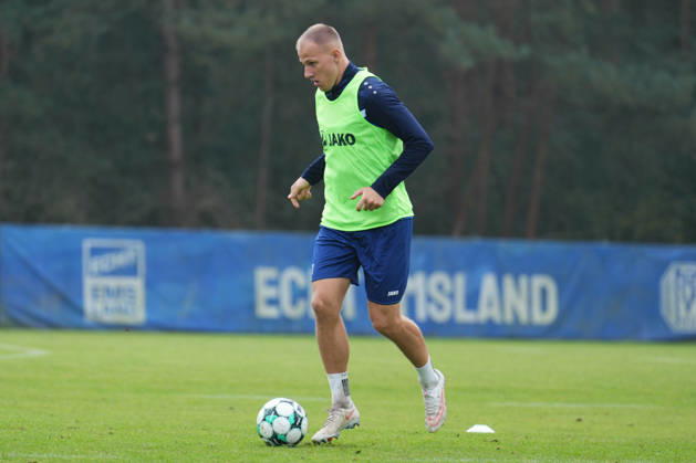 Deutschland: Fussball, Trainingseinheit, 3. Liga, Saison 2026-2027, NVB-Campus, SV Meppen, Dienstag, 06.10.2026, Vormittagstraining: Jannic Ehlers (SV Meppen, 17) am Ball Copyright: xLennxLübbersx