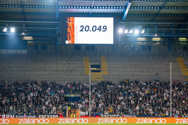 06.10.2026 - Fußball, 2026 2027, U21, U 21 EM-Qualifikation, Deutschland - Georgien: Zuschauerzahl auf der Anzeigetafel. Es ist das U21-Spiel mit der höchsten Zuschauerzahl jemals