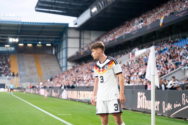 06.10.2026, GER, Deutschland U21, U 21 vs Georgien U21 Lukas Ullrich (Deutschland U21, 3) bei einer Ecke Bielefeld SchücoArena Bielefeld Deutschland Copyright: xnordphotoxGmbHx xChristianxSchulzex