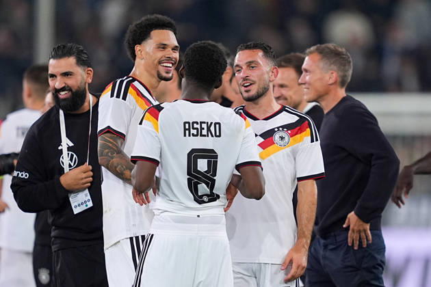 06.10.2026, xydrx, Herren, Fußball, Länderspiel, U21, U 21 EM-Qualifikation, Deutchland - Georgien, Saison 2026 2027, Schüco Arena: Fracis Onyeka (GER, 20) Noel Aseko (GER, 8) Arijon Ibrahimovic (GER, 7) freuen sich über den Sieg DFB regulations prohibit any use of photographs as image sequences and or quasi-video. Copyright: HMBxMedia YannisxDreimann