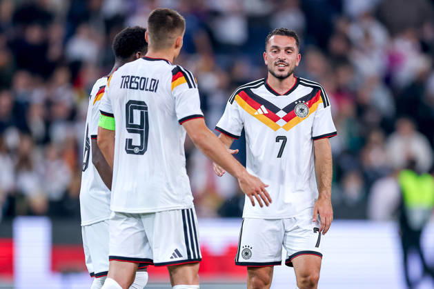 06.10.2026, Fußball, U21, U 21 Länderspiel, Deutschland - Georgien, Qualifikation U21-EM 2027, Almstadion (Bielefeld): Nicolo Tresoldi (U21 GER 09) neben Arijon Ibrahimovic (U21 GER 07) DFB regulations prohibit any use of photographs as image sequences and or quasi-video. Nordrhein-Westfalen Deutschland