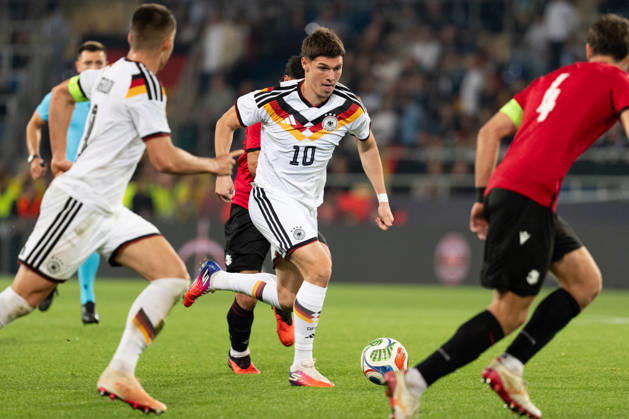 06.10.2026, GER, Deutschland U21, U 21 vs Georgien U21 Mert Kömür (Deutschland U21, 10) Einzelaktion; Ganzkörper Ganzkoerper ; Ball am Fuss; Bielefeld SchücoArena Bielefeld Deutschland Copyright: xnordphotoxGmbHx xChristianxSchulzex
