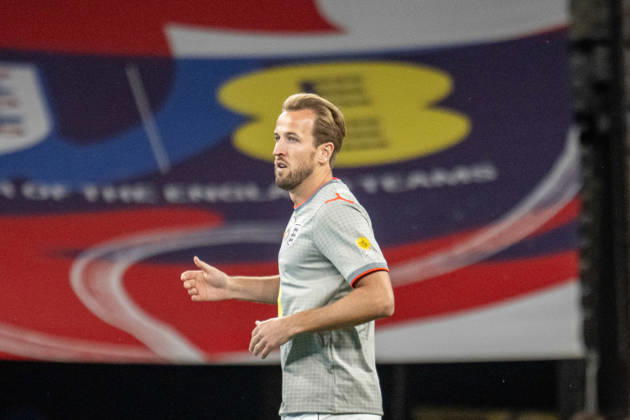 06.10.2026, xdaymx, Fussball Nations League, England - Tschechien. Harry Kane (England) vor dem Spiel gegen Tschechien beim Aufwärmen. London