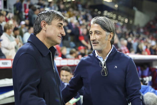 Goce Sedloski (Nordmazedonien, Trainer) und Murat Yakin (Schweiz, Trainer) vor Spielbeginn , Schweiz, UEFA , Nations League, Matchday 4, Schweiz vs. Nordmazedonien, 06.10.2026, Luzern Swissporarena Schweiz Copyright: xGrantxHubbsx