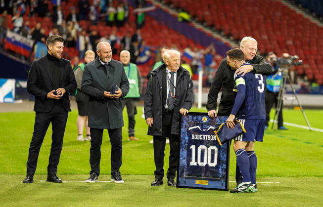 05.10.2026: Scotland v Slovenia: Andy Robertson gets presentation for 100 Scotland caps Copyright: xWilliexVassx NINTCHDBPICT001113832726