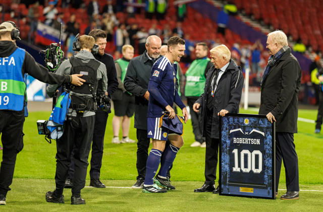 05.10.2026: Scotland v Slovenia: Andy Robertson gets presentation for 100 Scotland caps Copyright: xWilliexVassx NINTCHDBPICT001113832874
