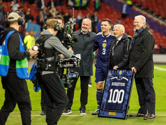 05.10.2026: Scotland v Slovenia: Andy Robertson gets presentation for 100 Scotland caps Copyright: xWilliexVassx NINTCHDBPICT001113833670