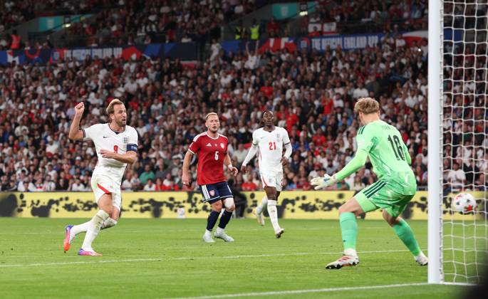 Harry Kane of England scores a goal to make the score 2-0 England v Czechia, UEFA Nations League, Football, Wembley Stadium, London, UK - 06 Oct 2026London Wembley Stadium United Kingdom  Copyright: xKieranxMcManus Shutterstockx 17188818ad