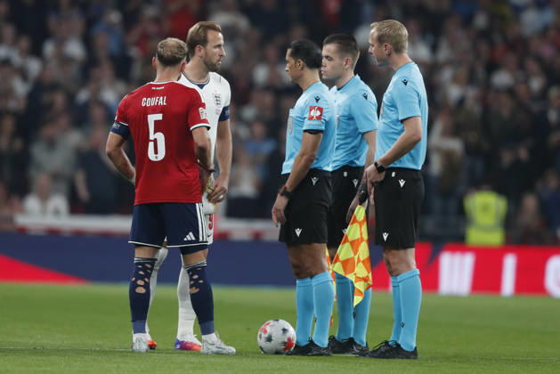 England v Czechia UEFA Nations League Harry Kane of England and Vladimir Coufal of Czechia before the UEFA Nations League match at Wembley Stadium, London 06 10 2026 UK Newspapers OUT Copyright: xPaulxChestertonx FIL-24030-0016