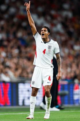 Jarell Quansah of England shouts instructions to his team-mates England v Czechia, UEFA Nations League, Football, Wembley Stadium, London, UK - 06 Oct 2026London Wembley Stadium United Kingdom  Copyright: xMattxImpey Shutterstockx 17188908dy
