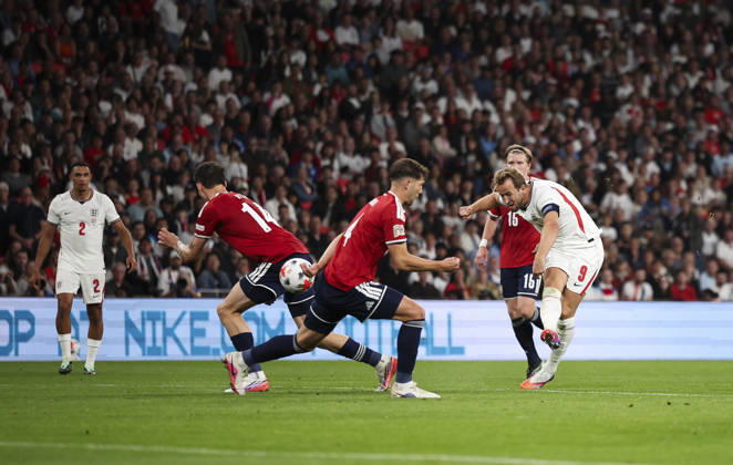 England v Czech Republic, UEFA Nations League, League A - Group 3 London, UK: England v Czech Republic, UEFA Nations League, League A - Group 3, Wembley Stadium. 6 October 2026 Photograph by Marc Aspland for The Times & The Sunday Times Harry Kane of England shoots at goal  Copyright: xMarcxAsplandx NINTCHDBPICT001113848922
