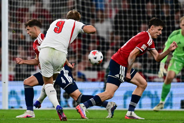 England v Czechia, UEFA Nations League England forward Harry Kane (9) takes a shot at goal during the UEFA Nations League match between England and Czechia at Wembley Stadium, London, UK on 6 October 2026. London Wembley Stadium Greater London UK Editorial use only , Copyright: xDennisxGoodwinx PSI-24957-0048