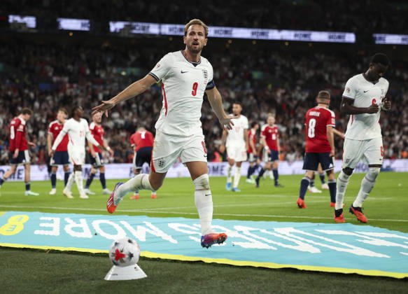 England v Czech Republic, UEFA Nations League, League A - Group 3 London, UK: England v Czech Republic, UEFA Nations League, League A - Group 3, Wembley Stadium. 6 October 2026 Photograph by Marc Aspland for The Times & The Sunday Times Harry Kane of England scores and celebrates scoring his 2nd and his teams 3rd goal 3-0  Copyright: xMarcxAsplandx NINTCHDBPICT001113851138