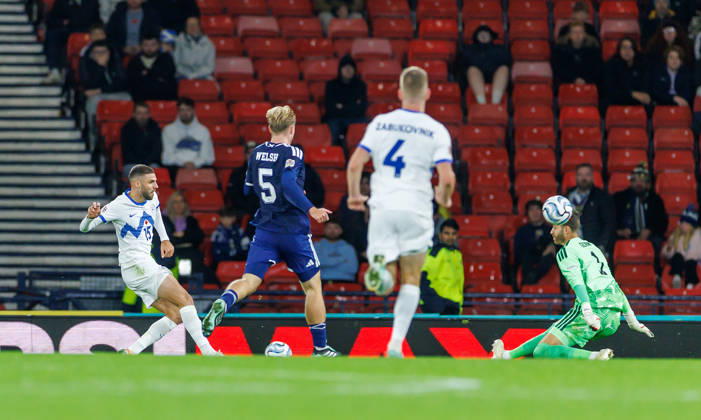 06.10.2026 Scotland v Slovenia, UEFA Nations League, League B Group 1 : Danijel Sturm misses chance to give Slovenia the lead Copyright: xKennyxRamsay.Scotlandx NINTCHDBPICT001113851392