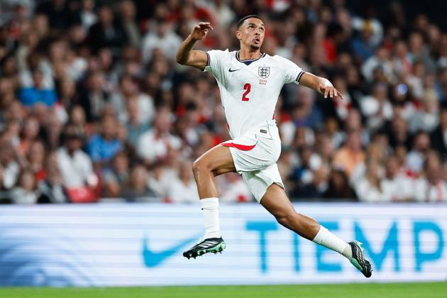 Trent Alexander-Arnold of England jumps for the ball England v Czechia, UEFA Nations League, Football, Wembley Stadium, London, UK - 06 Oct 2026London Wembley Stadium United Kingdom  Copyright: xMattxImpey Shutterstockx 17188908fd