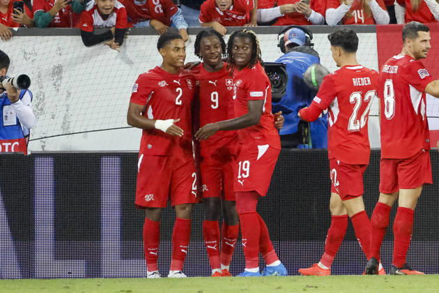 Torjubel Schweiz beim 2:0 durch Johan Manzambi (Schweiz, 09), Freude, Begeisterung, positive Emotionen, Torerfolg , Schweiz, UEFA , Nations League, Matchday 4, Schweiz vs. Nordmazedonien, 06.10.2026, Luzern Swissporarena Schweiz Copyright: xGrantxHubbsx